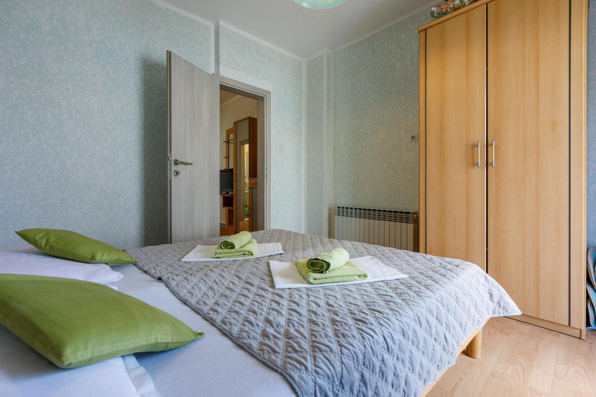 Apartmani Visnja Crikvenica Exterior foto